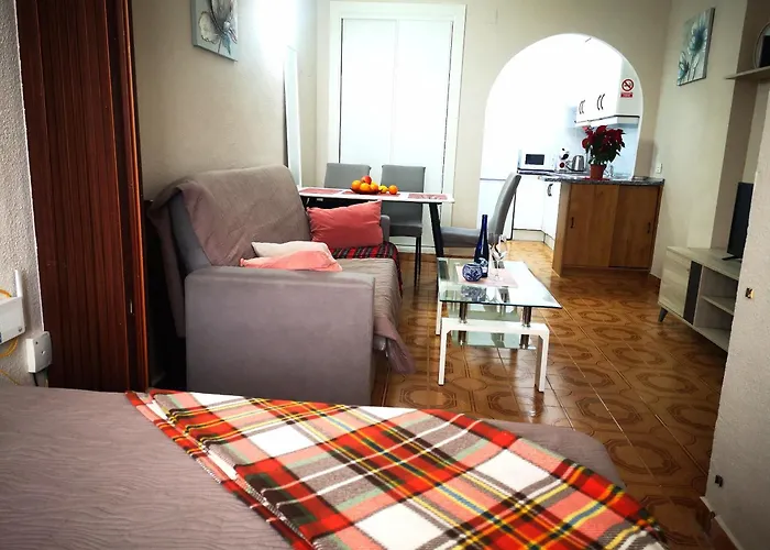 Perl Pool&beach Апартаменты Торевьиа